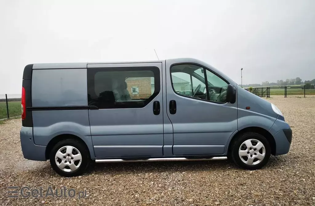OPEL Vivaro 