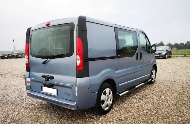 OPEL Vivaro 