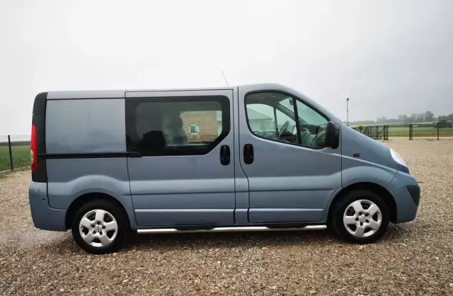 OPEL Vivaro 