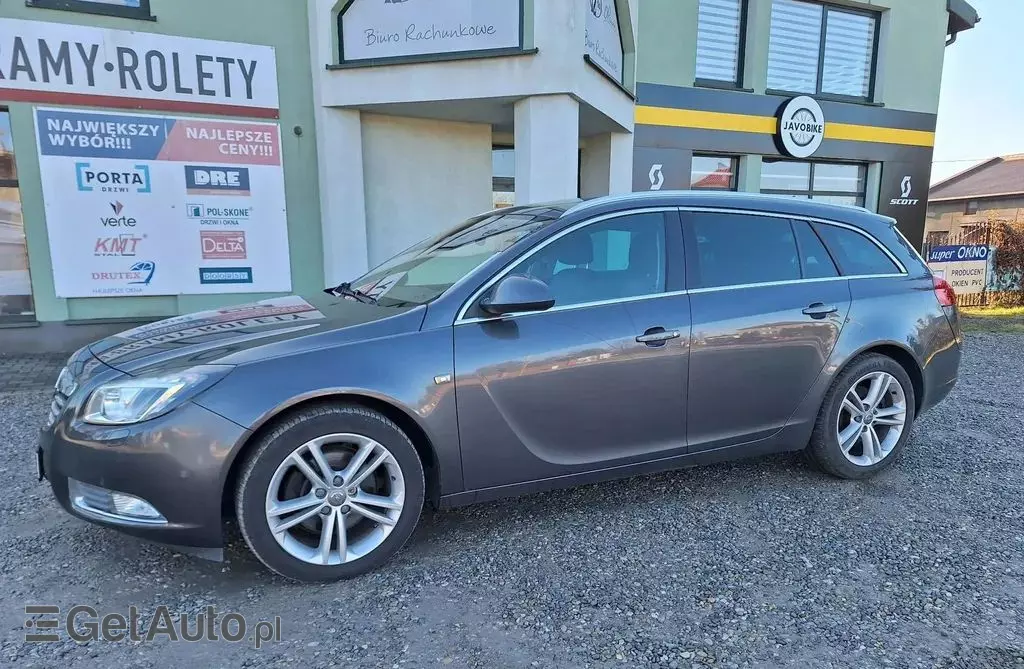 OPEL Insignia 