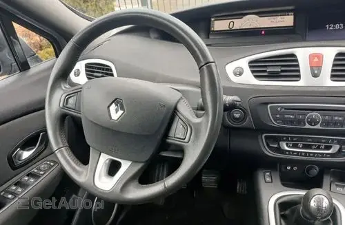 RENAULT Grand Scenic 