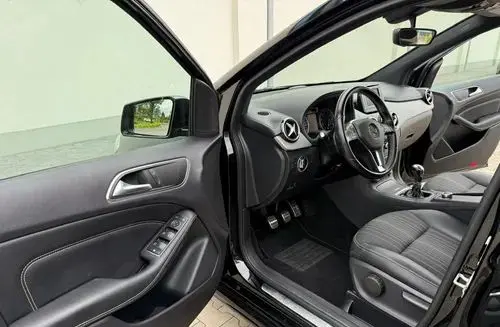 MERCEDES-BENZ Klasa B 