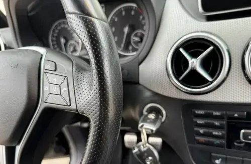 MERCEDES-BENZ Klasa B 