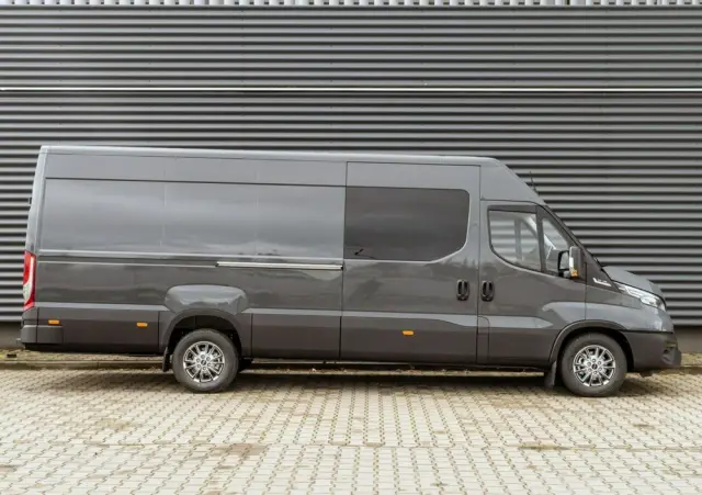 IVECO Daily 35S18 H 