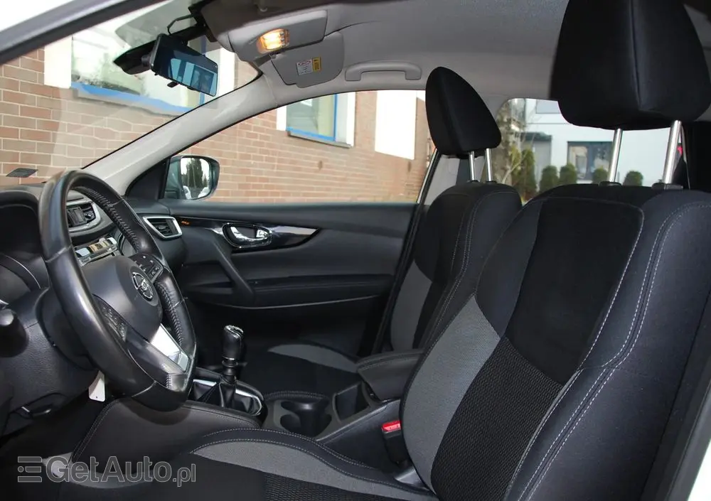 NISSAN Qashqai 1.2 DIG-T Acenta EU6