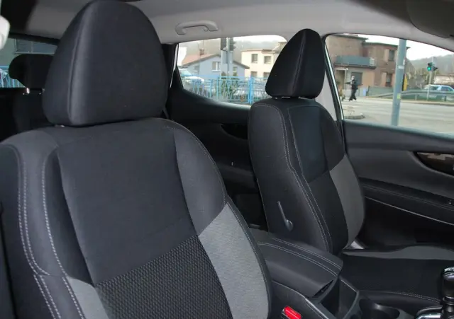 NISSAN Qashqai 1.2 DIG-T Acenta EU6