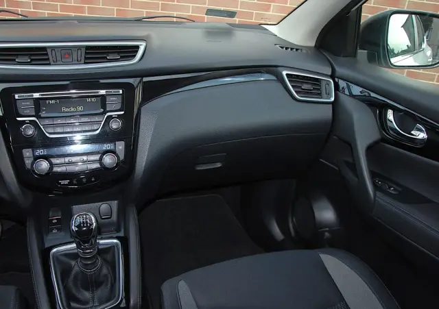 NISSAN Qashqai 1.2 DIG-T Acenta EU6