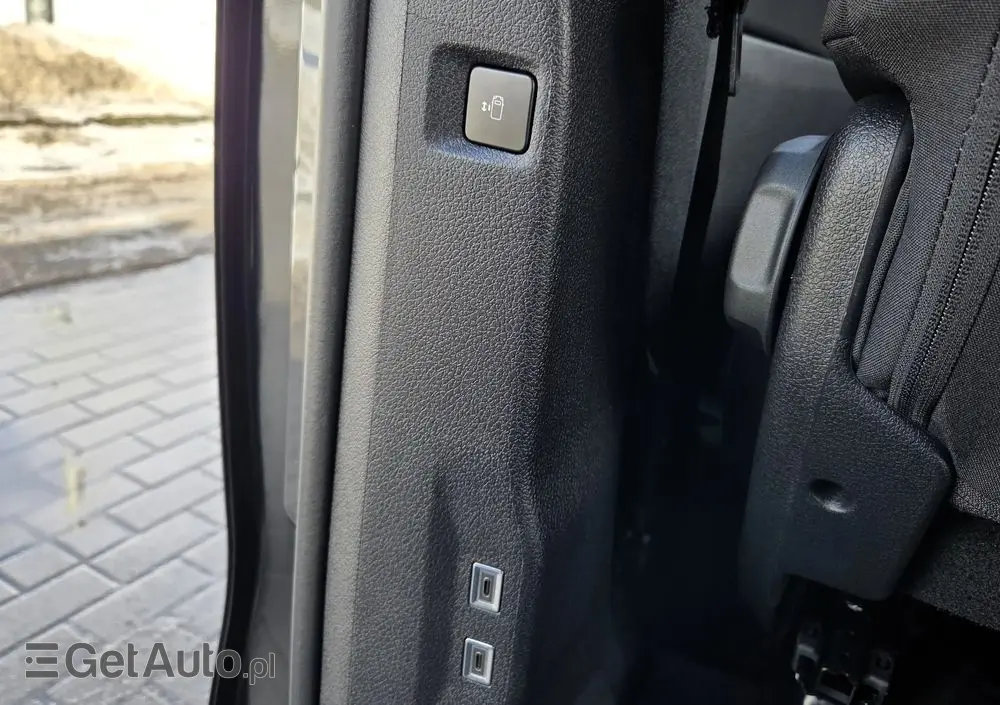 PEUGEOT Traveller 2.2 BlueHDi Long Business EAT8