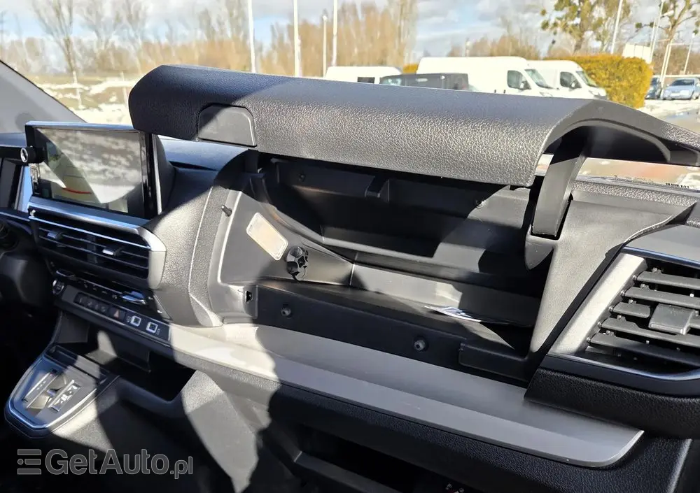 PEUGEOT Traveller 2.2 BlueHDi Long Business EAT8