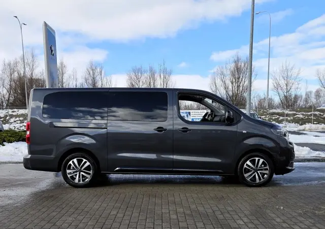 PEUGEOT Traveller 2.2 BlueHDi Long Business EAT8