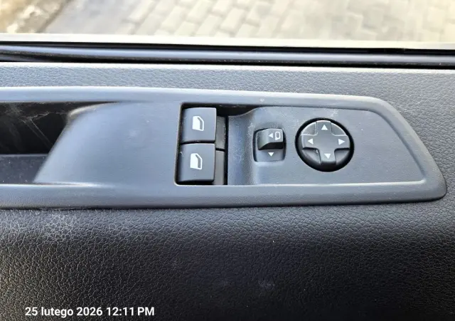 PEUGEOT Traveller 2.2 BlueHDi Long Business EAT8