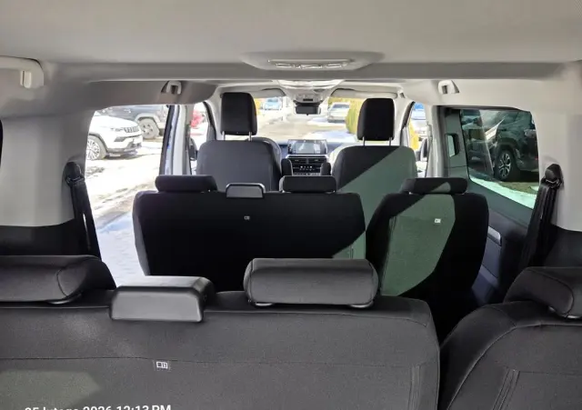 PEUGEOT Traveller 2.2 BlueHDi Long Business EAT8