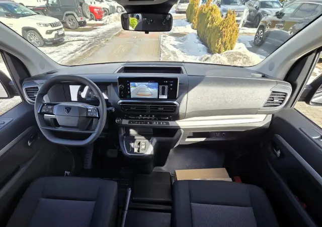 PEUGEOT Traveller 2.2 BlueHDi Long Business EAT8