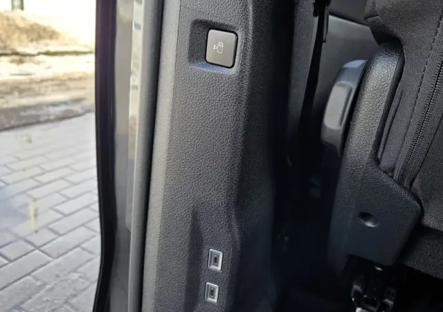 PEUGEOT Traveller 2.2 BlueHDi Long Business EAT8