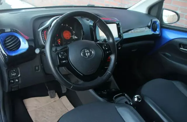 TOYOTA Aygo 