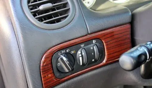 CHRYSLER 300M 