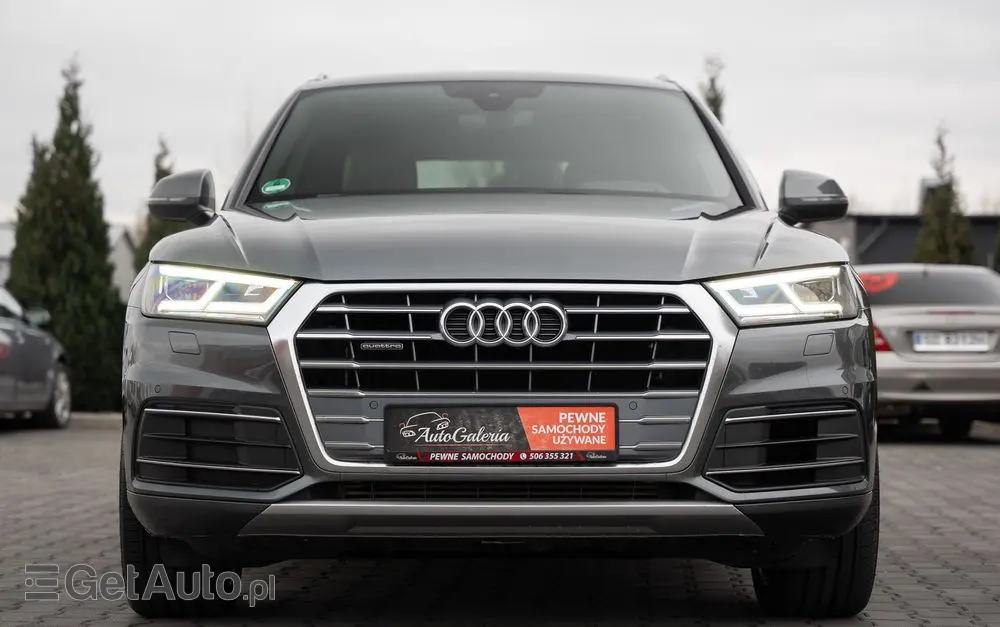 AUDI Q5 