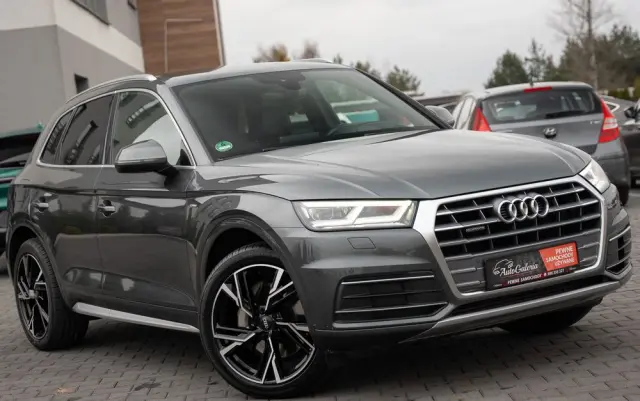 AUDI Q5 