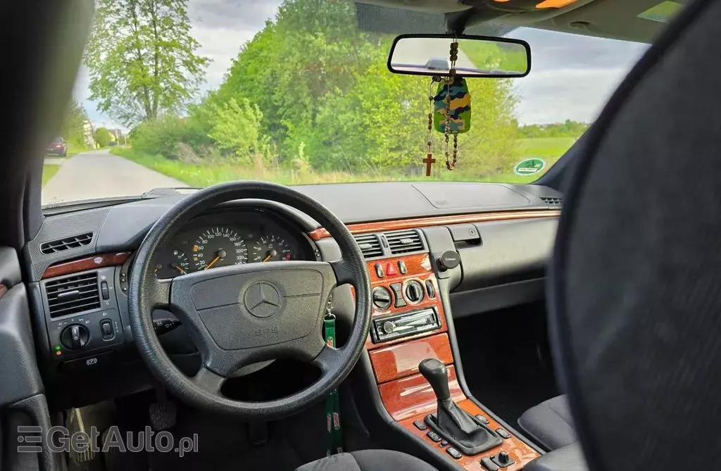 MERCEDES-BENZ Klasa E 