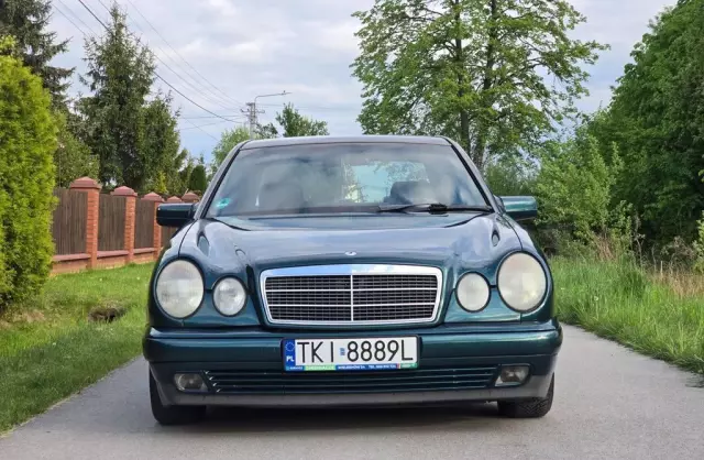 MERCEDES-BENZ Klasa E 