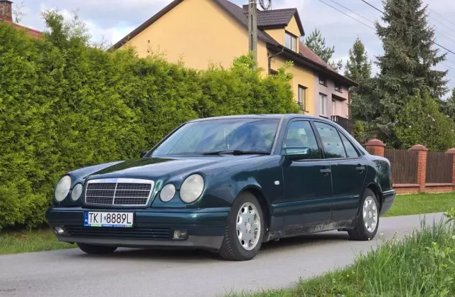 MERCEDES-BENZ Klasa E 