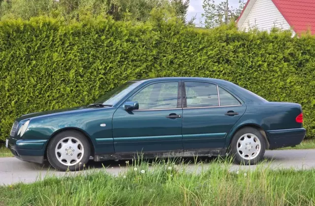 MERCEDES-BENZ Klasa E 