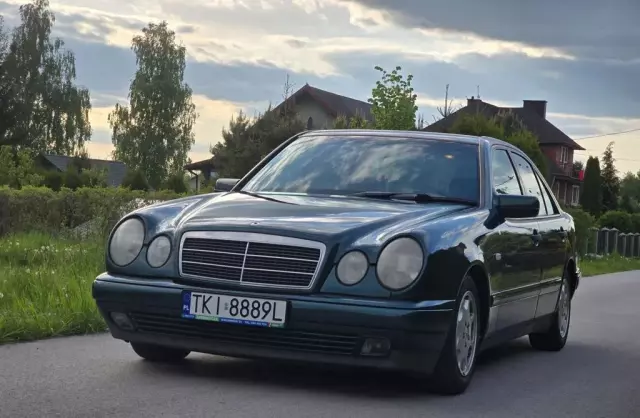 MERCEDES-BENZ Klasa E 