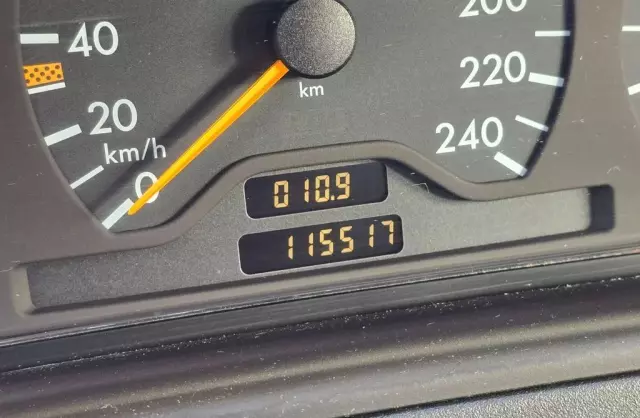 MERCEDES-BENZ Klasa E 