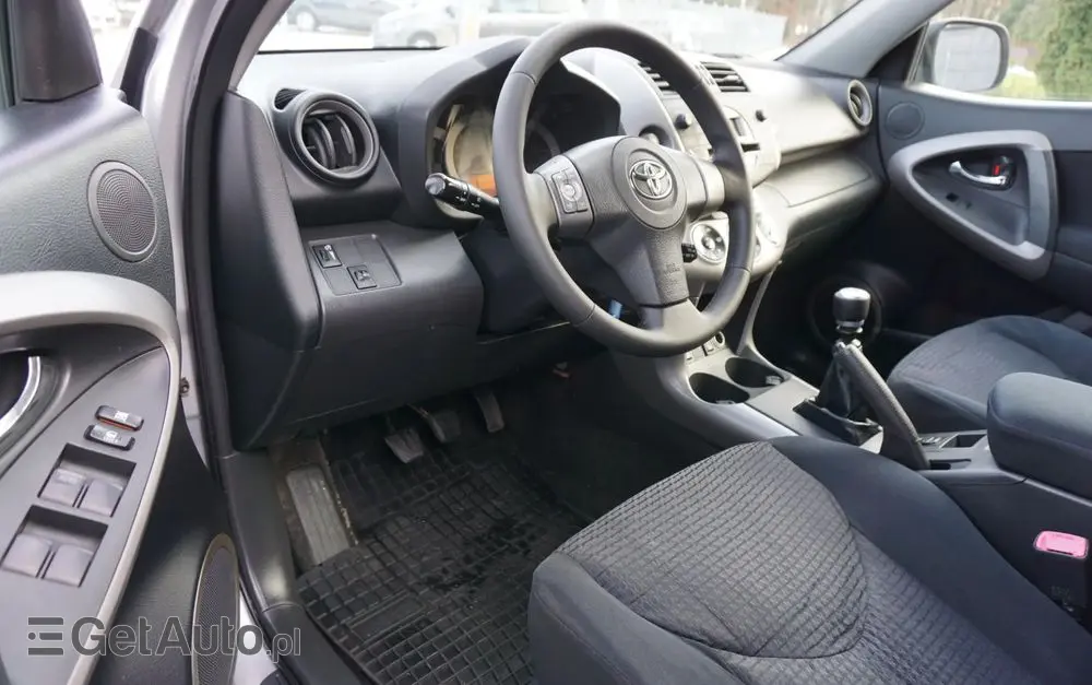 TOYOTA RAV4 2.2 D-CAT 4x4 Sol