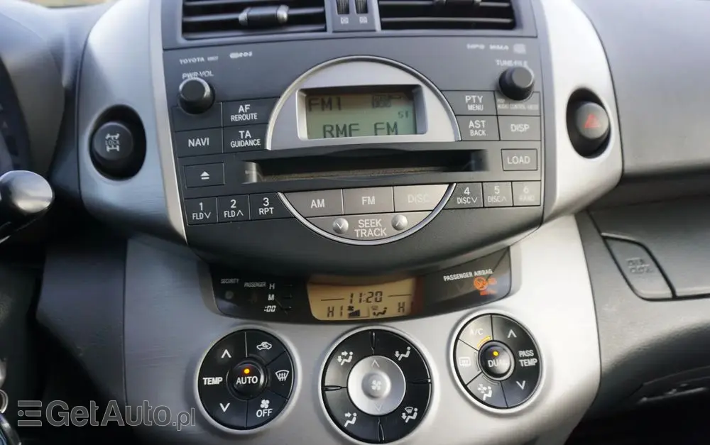 TOYOTA RAV4 2.2 D-CAT 4x4 Sol