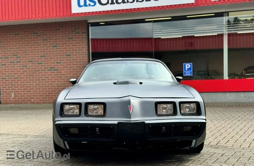PONTIAC Firebird 