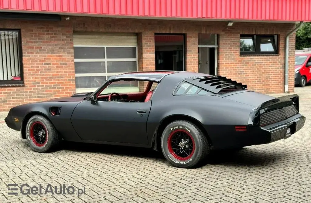 PONTIAC Firebird 
