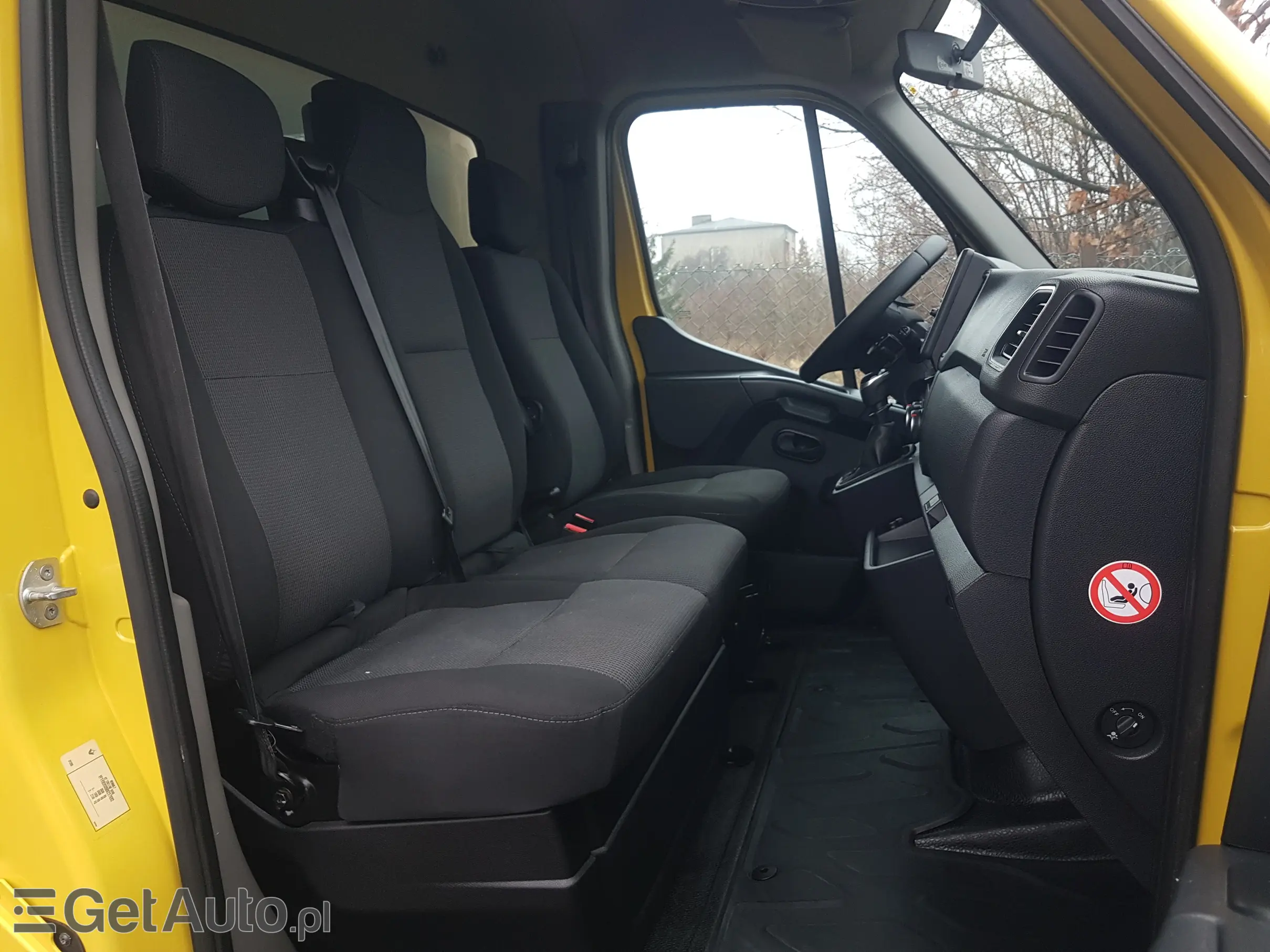RENAULT Master FWD 8 EP KONTENER 4,22x2,23x2,23 KLIMA MANUAL 6-BIEGÓ KRAJOWY