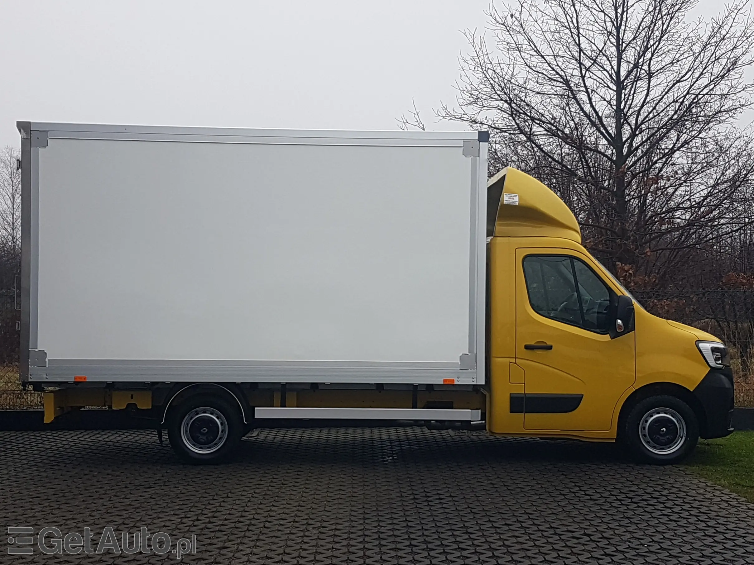 RENAULT Master FWD 8 EP KONTENER 4,22x2,23x2,23 KLIMA MANUAL 6-BIEGÓ KRAJOWY