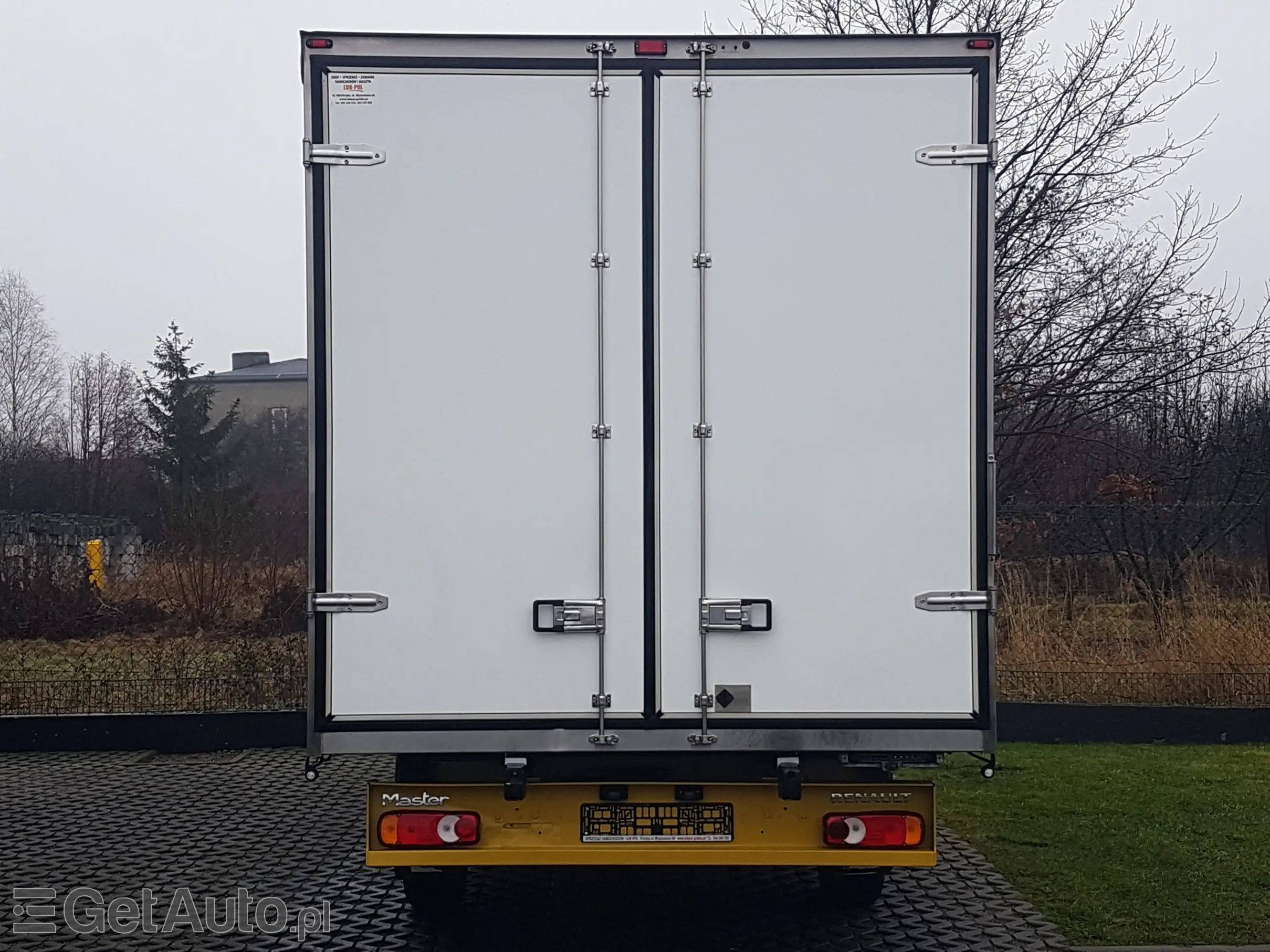 RENAULT Master FWD 8 EP KONTENER 4,22x2,23x2,23 KLIMA MANUAL 6-BIEGÓ KRAJOWY