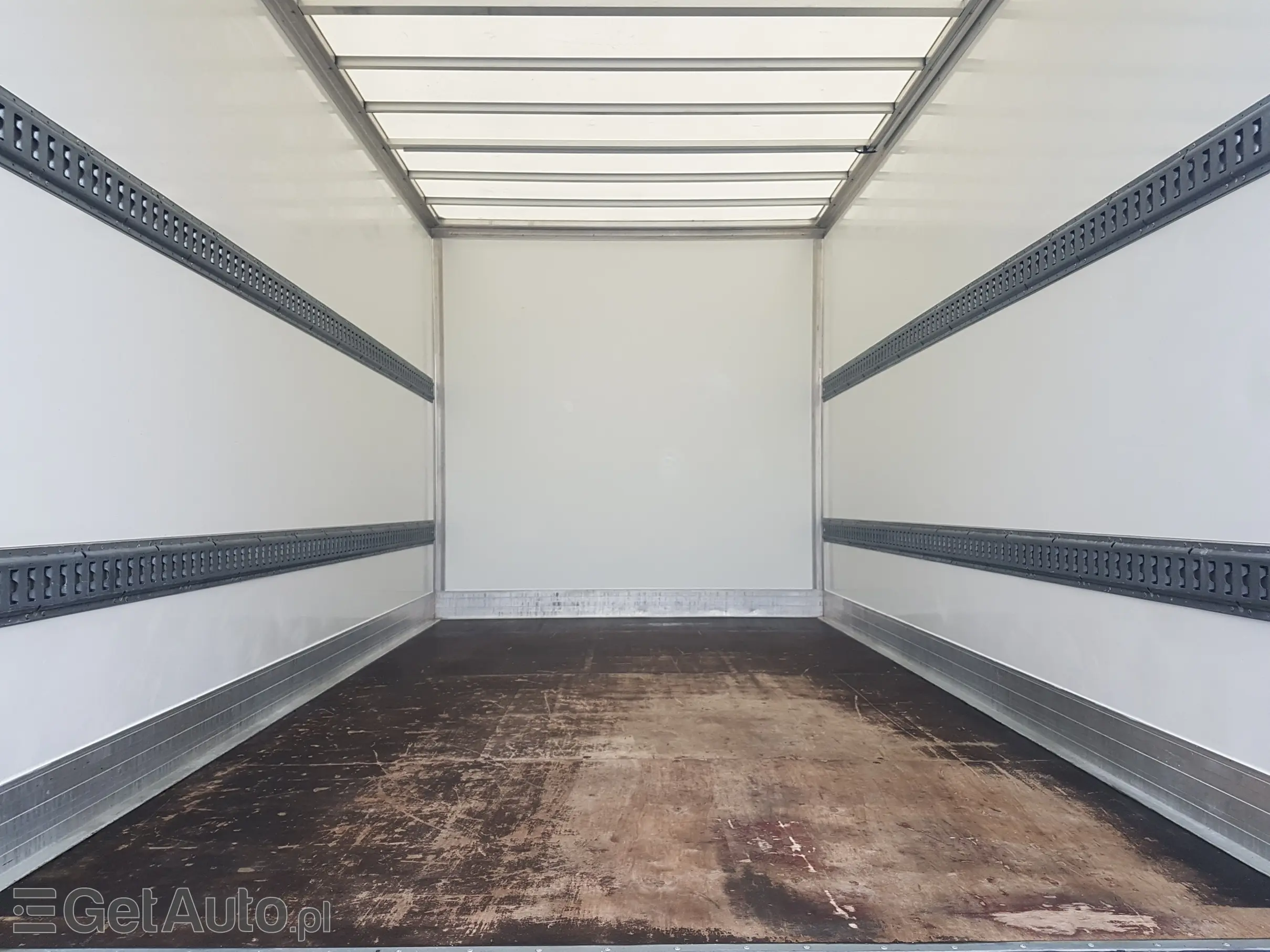 RENAULT Master FWD 8 EP KONTENER 4,22x2,23x2,23 KLIMA MANUAL 6-BIEGÓ KRAJOWY