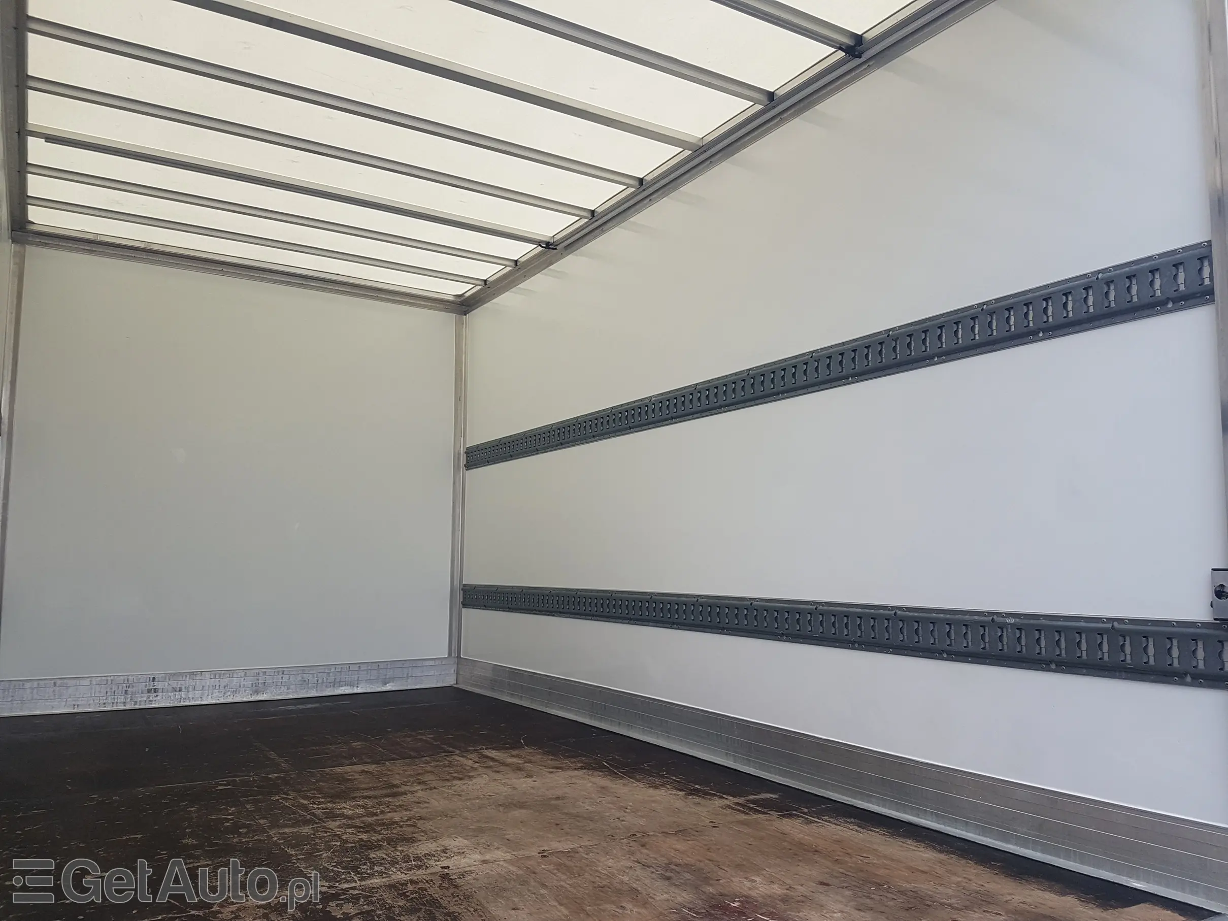 RENAULT Master FWD 8 EP KONTENER 4,22x2,23x2,23 KLIMA MANUAL 6-BIEGÓ KRAJOWY