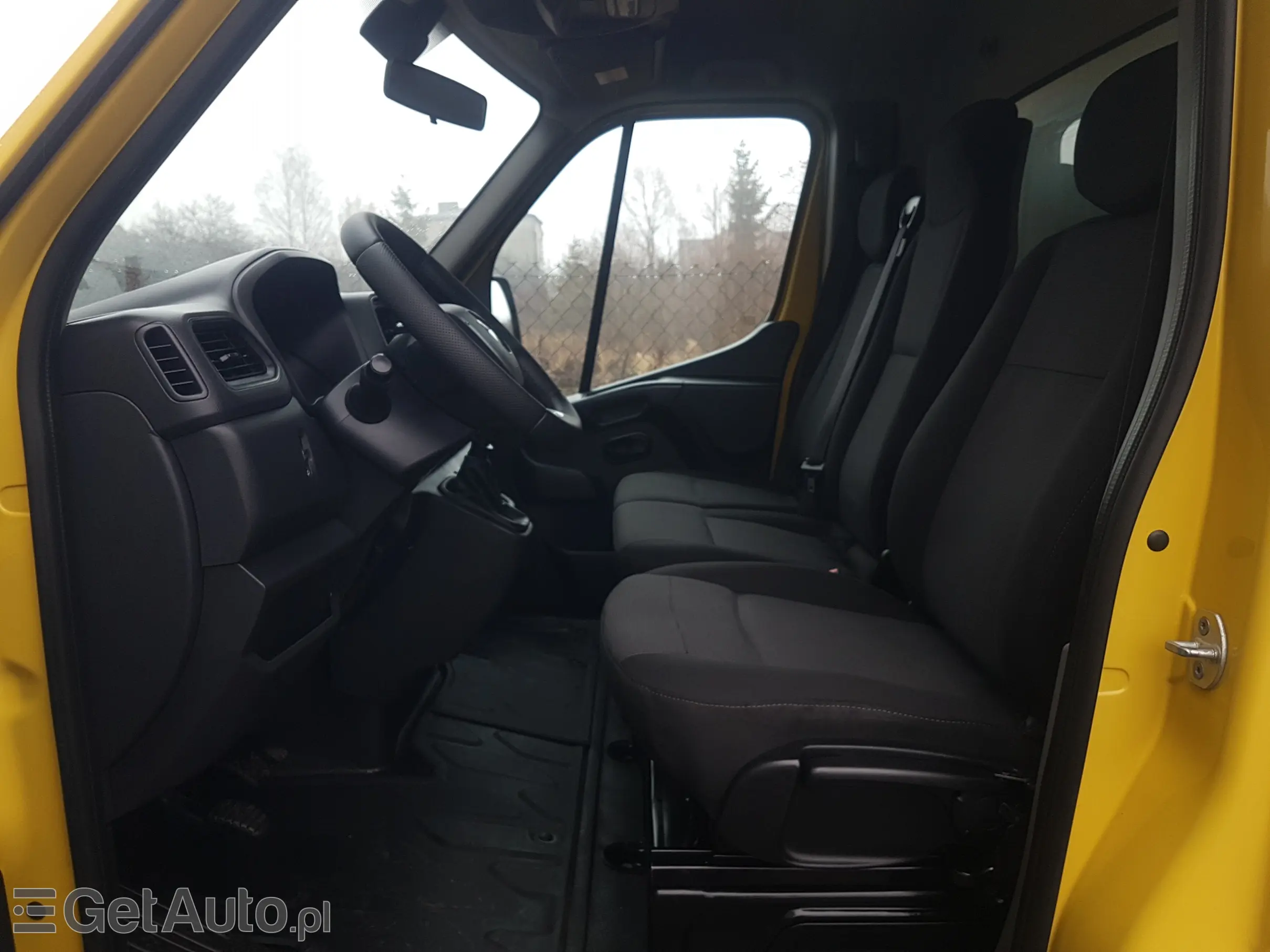 RENAULT Master FWD 8 EP KONTENER 4,22x2,23x2,23 KLIMA MANUAL 6-BIEGÓ KRAJOWY