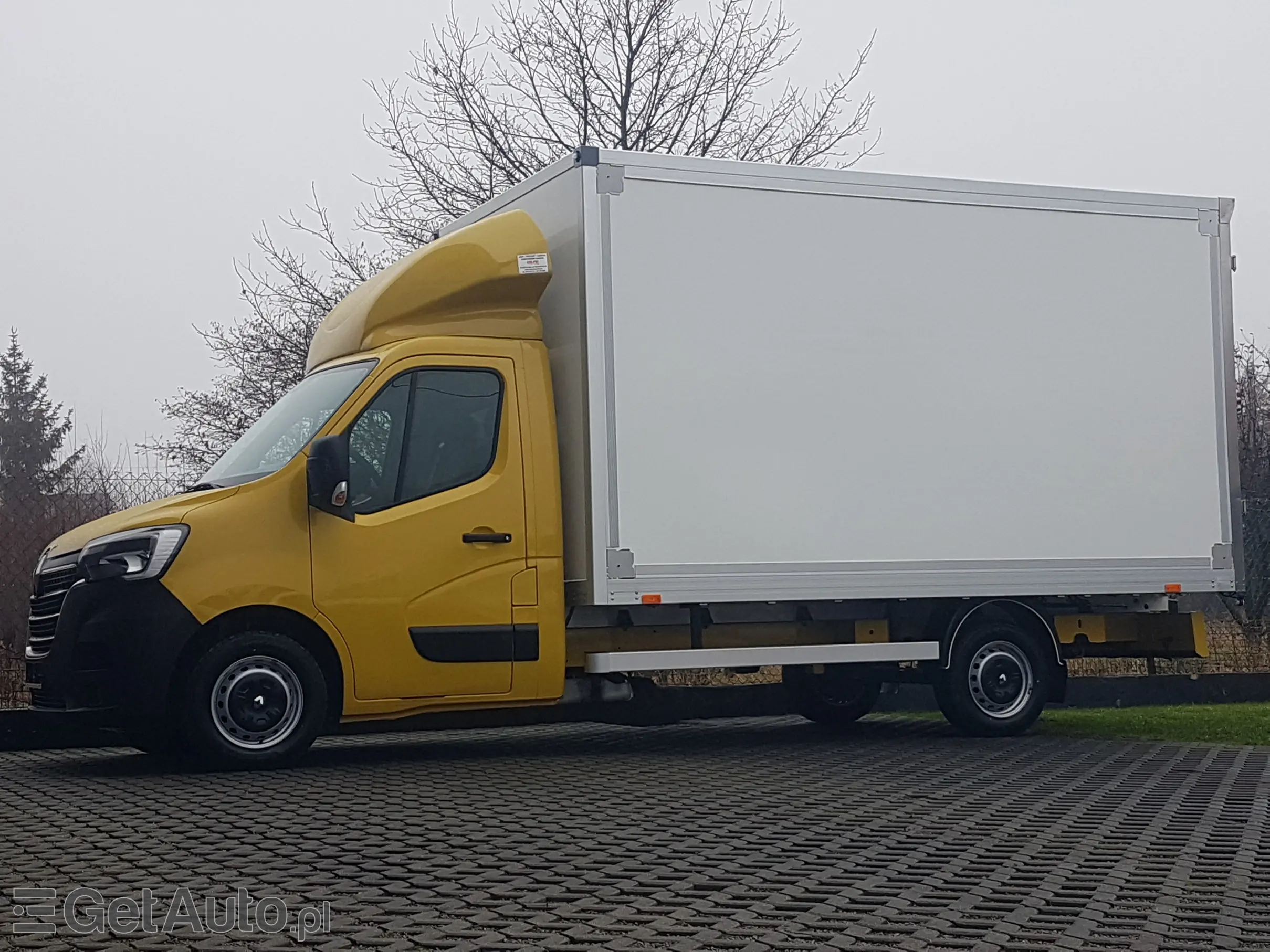RENAULT Master FWD 8 EP KONTENER 4,22x2,23x2,23 KLIMA MANUAL 6-BIEGÓ KRAJOWY
