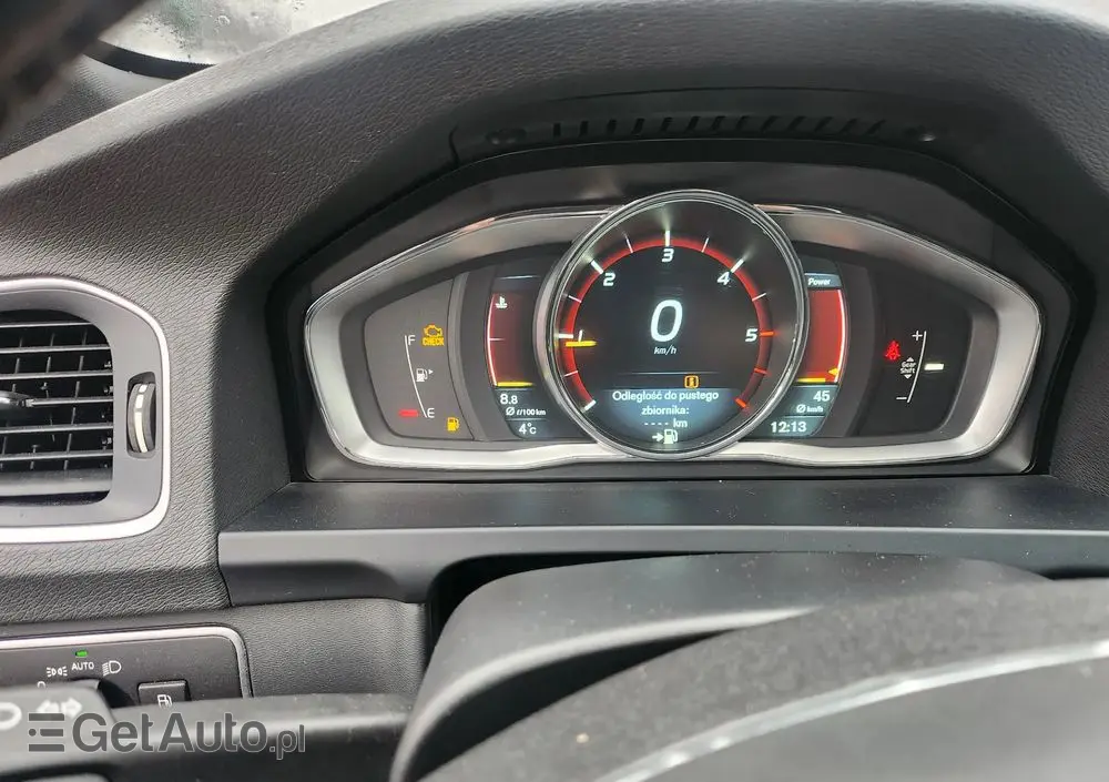 VOLVO V60 D2 R-Design