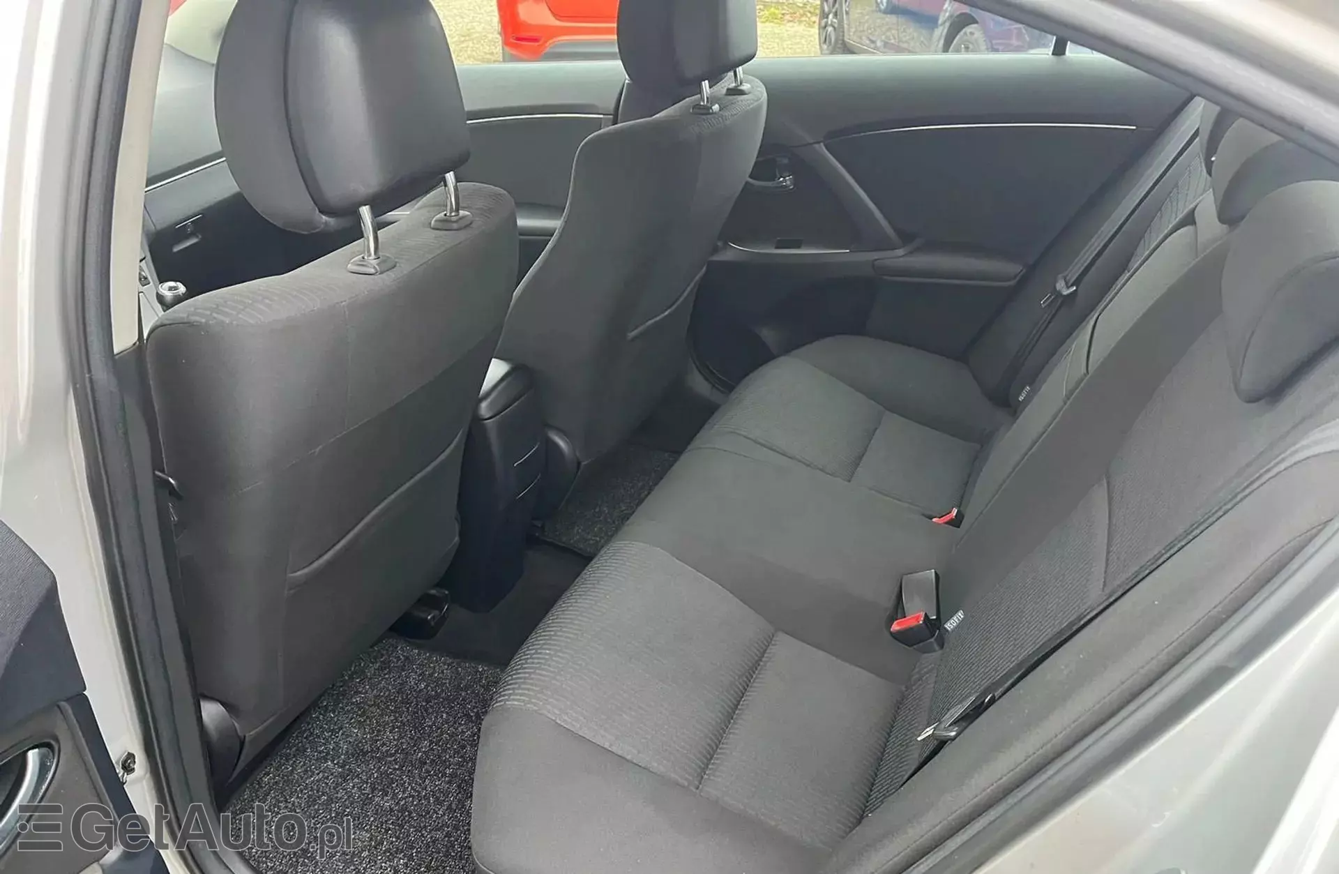 TOYOTA Avensis 