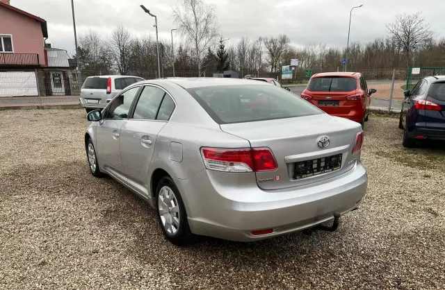 TOYOTA Avensis 