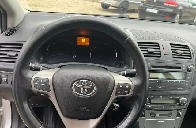 TOYOTA Avensis 