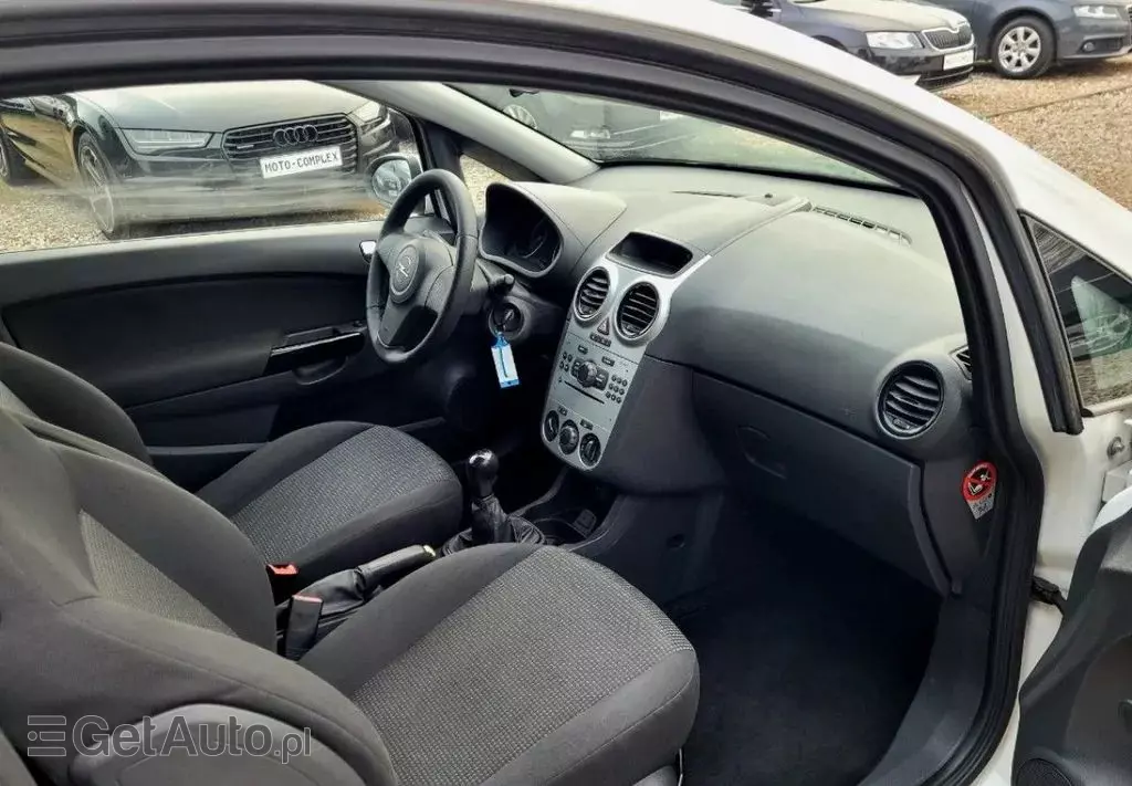 OPEL Corsa 