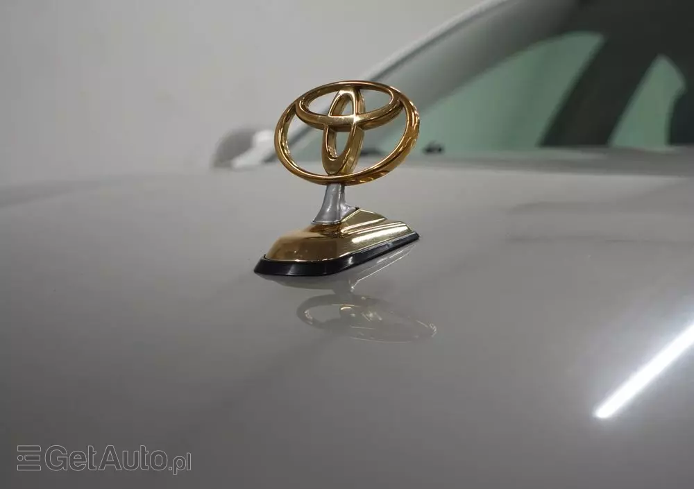 TOYOTA Camry 2.4 VVT-i