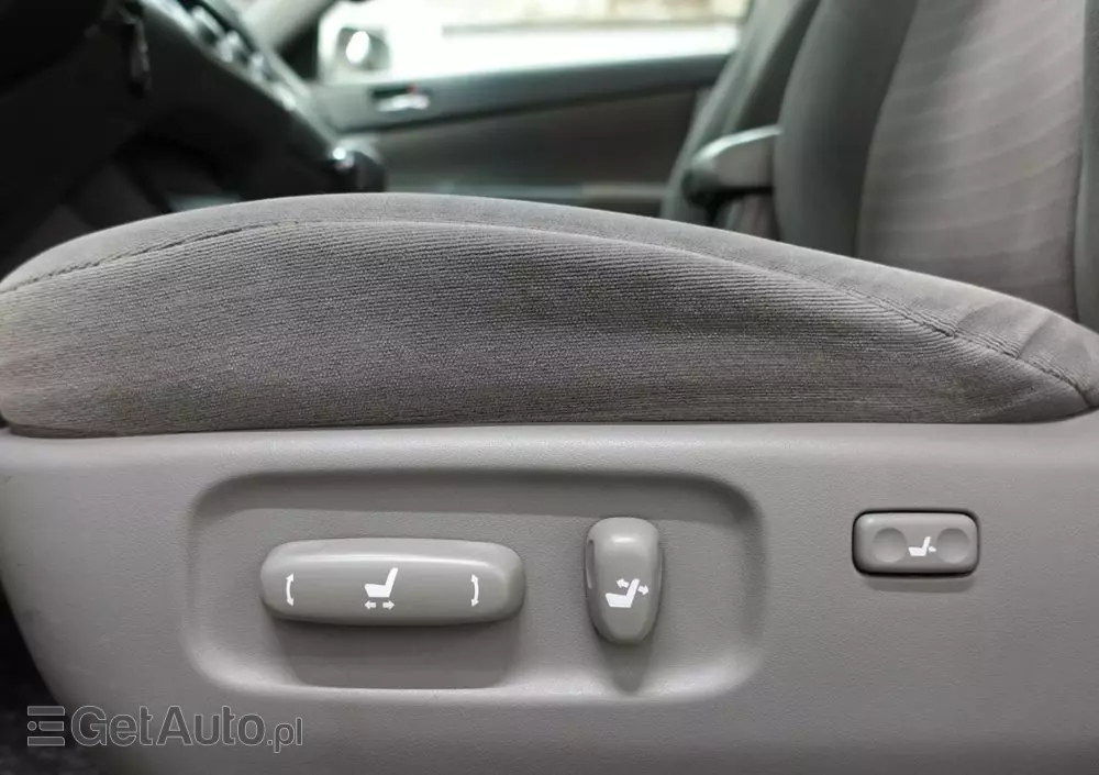 TOYOTA Camry 2.4 VVT-i