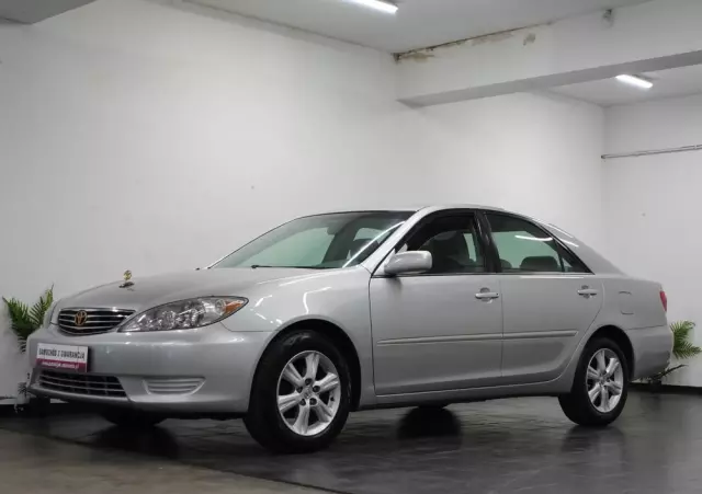 TOYOTA Camry 2.4 VVT-i