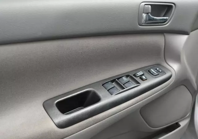 TOYOTA Camry 2.4 VVT-i