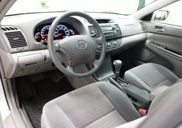 TOYOTA Camry 2.4 VVT-i