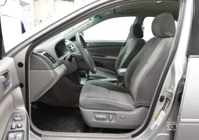 TOYOTA Camry 2.4 VVT-i